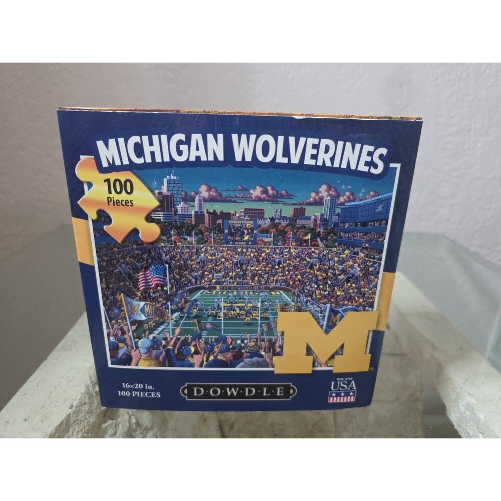 Dowdle Michigan Wolverines 100 Piece Puzzle College U of M fan Merchandise
